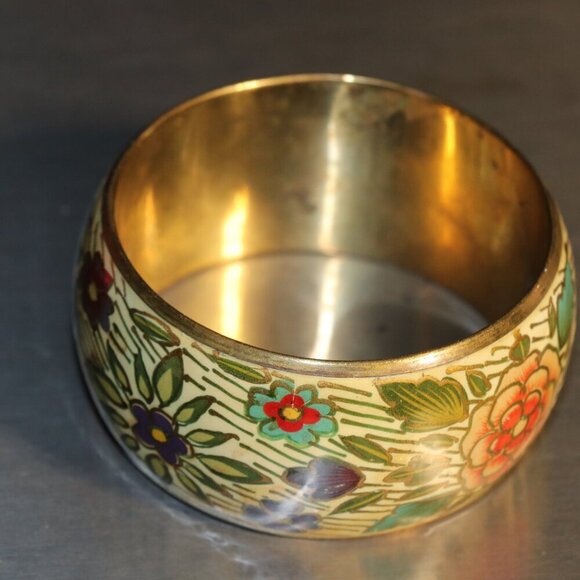 1.5" W Vintage Enamel Brass Bangle Bracelet W/ Cloisonne Enamel Floral Pattern - Picture 2 of 4